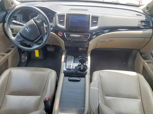 5FNYF6H0XHB035263 2017 HONDA PILOT - Image 8