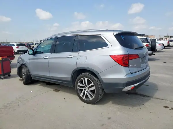 5FNYF6H0XHB049132 2017 HONDA PILOT - Image 2