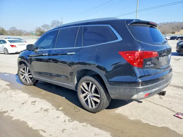 5FNYF6H0XHB086293 2017 HONDA PILOT - Image 2