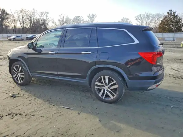 5FNYF6H0XHB093809 2017 HONDA PILOT - Image 2
