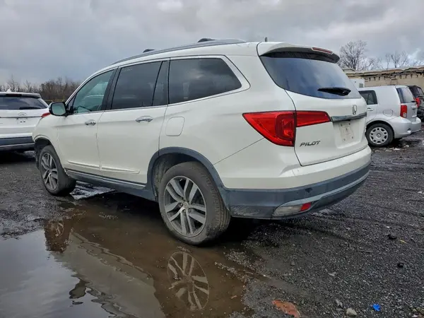 5FNYF6H0XHB098931 2017 HONDA PILOT - Image 2