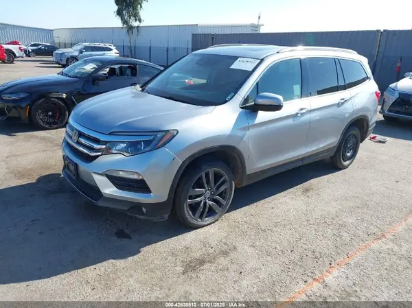 5FNYF6H0XHB104663 2017 HONDA PILOT - Image 2