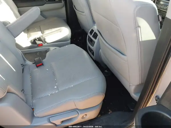 5FNYF6H0XJB003645 2018 HONDA PILOT - Image 8
