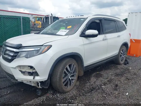 5FNYF6H0XJB005458 2018 HONDA PILOT - Image 2