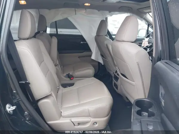 5FNYF6H0XKB000634 2019 HONDA PILOT - Image 8