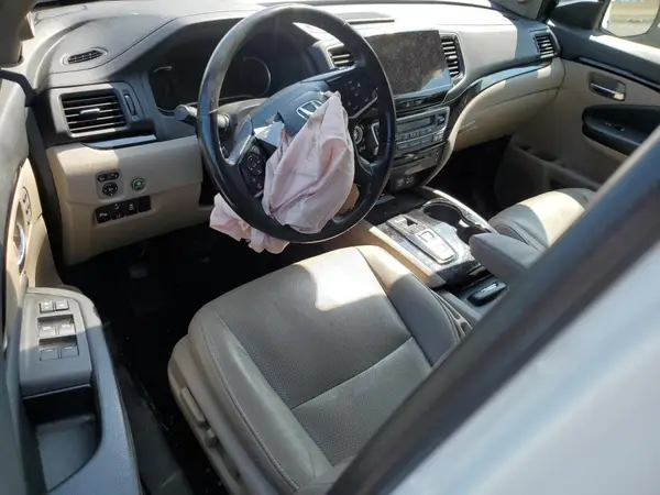5FNYF6H0XKB010886 2019 HONDA PILOT - Image 8