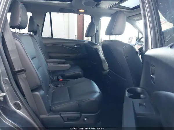 5FNYF6H0XKB056279 2019 HONDA PILOT - Image 8