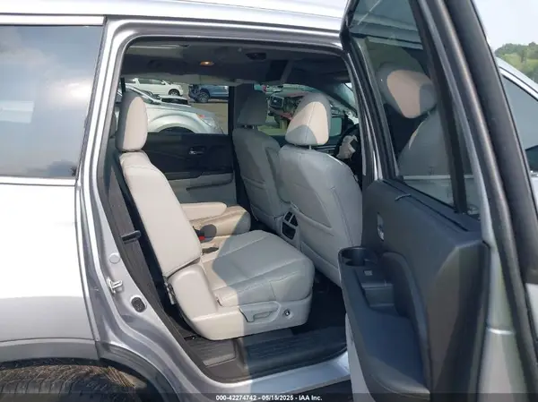 5FNYF6H0XLB020657 2020 HONDA PILOT - Image 8