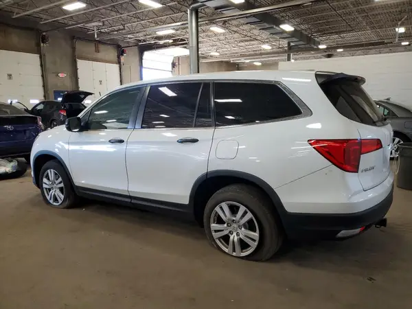 5FNYF6H10GB063886 2016 HONDA PILOT - Image 2