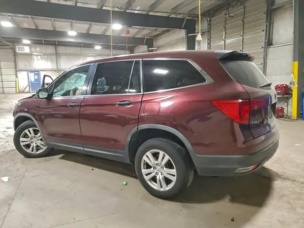 5FNYF6H10HB006279 2017 HONDA PILOT - Image 2