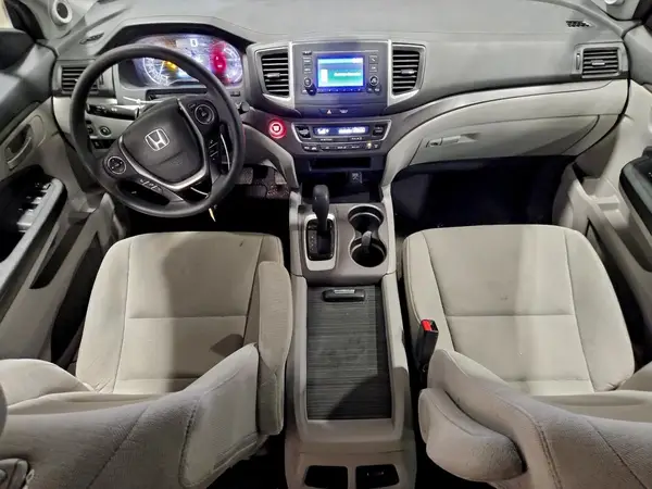5FNYF6H10HB007013 2017 HONDA PILOT - Image 8