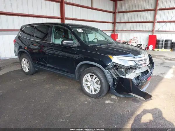 5FNYF6H10HB088465 2017 HONDA PILOT - Image 1