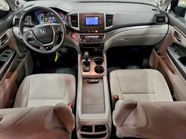 5FNYF6H10JB072627 2018 HONDA PILOT - Image 8