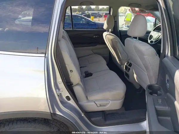 5FNYF6H10KB025664 2019 HONDA PILOT - Image 8