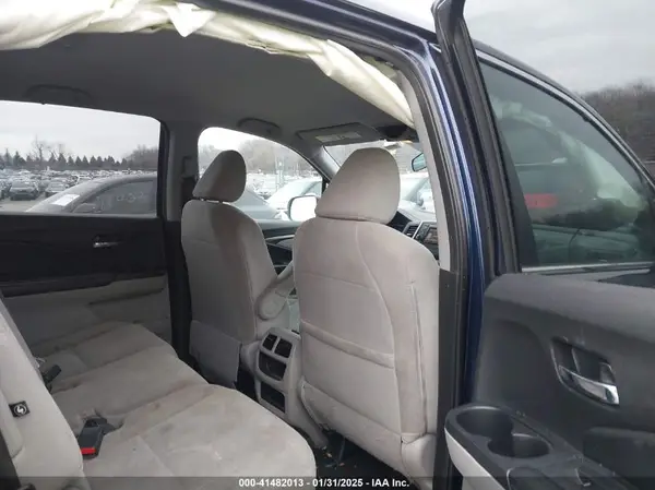 5FNYF6H10KB061452 2019 HONDA PILOT - Image 8