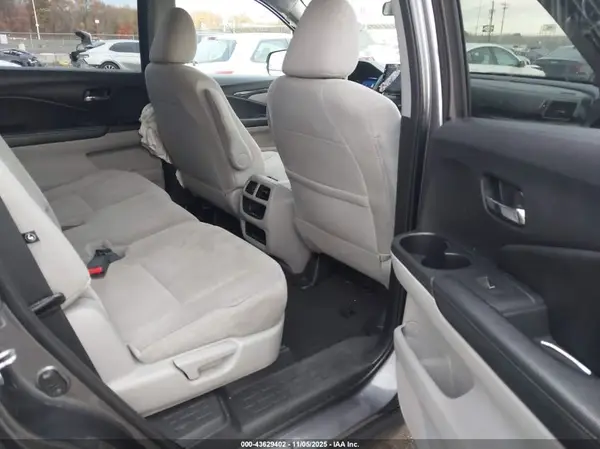 5FNYF6H10KB077408 2019 HONDA PILOT - Image 8