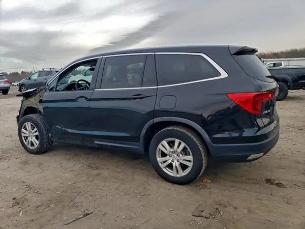 5FNYF6H11HB064448 2017 HONDA PILOT - Image 2