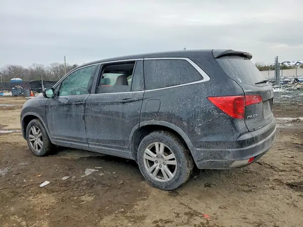 5FNYF6H11HB077197 2017 HONDA PILOT - Image 2