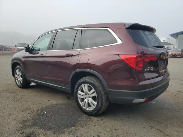 5FNYF6H11HB078138 2017 HONDA PILOT - Image 2