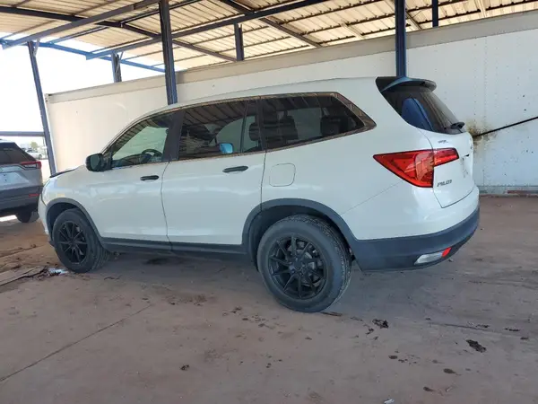 5FNYF6H11JB049843 2018 HONDA PILOT - Image 2
