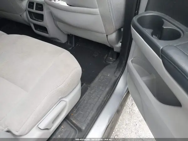 5FNYF6H12HB056214 2017 HONDA PILOT - Image 8