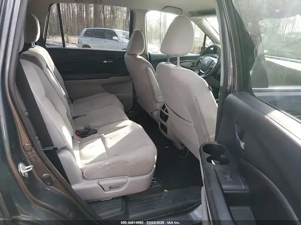 5FNYF6H12JB024949 2018 HONDA PILOT - Image 8