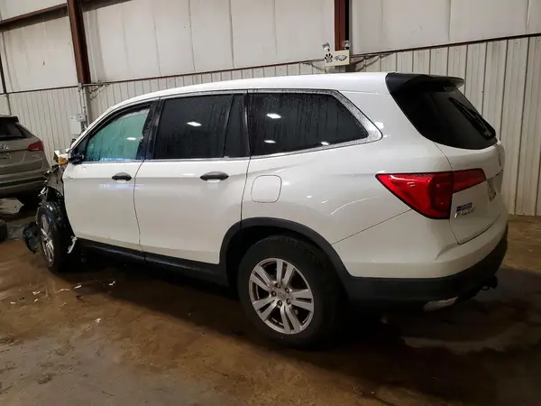 5FNYF6H12JB031576 2018 HONDA PILOT - Image 2