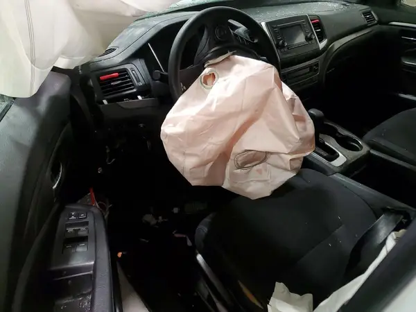 5FNYF6H12JB031576 2018 HONDA PILOT - Image 8