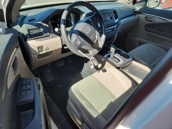 5FNYF6H12JB066490 2018 HONDA PILOT - Image 8