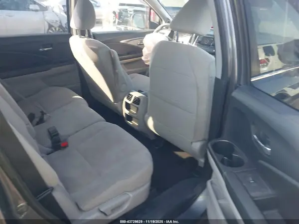 5FNYF6H13GB107749 2016 HONDA PILOT - Image 8