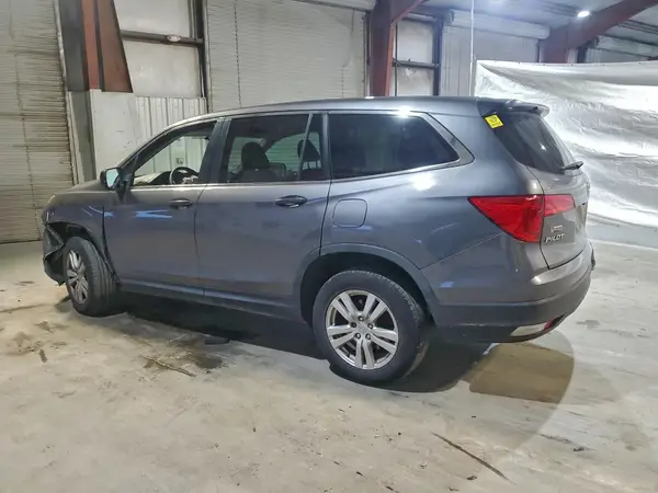 5FNYF6H13HB006826 2017 HONDA PILOT - Image 2