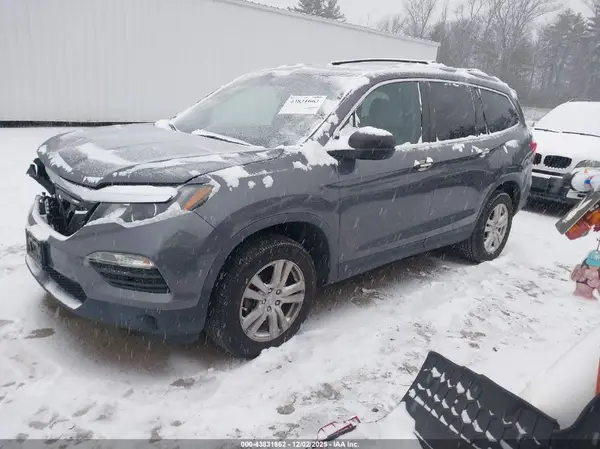 5FNYF6H13HB044671 2017 HONDA PILOT - Image 2