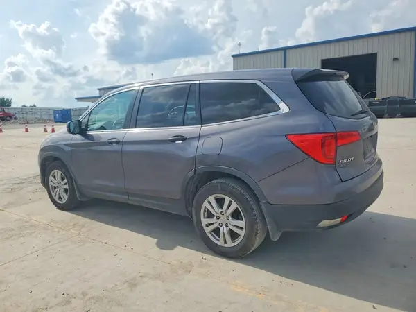 5FNYF6H13JB024958 2018 HONDA PILOT - Image 2