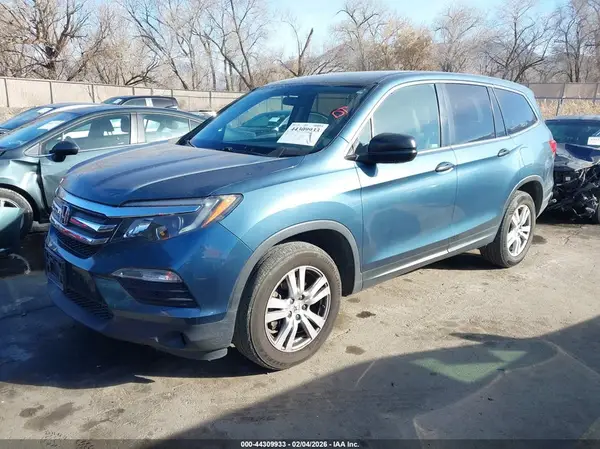 5FNYF6H13JB034650 2018 HONDA PILOT - Image 2