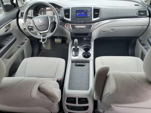 5FNYF6H13JB070760 2018 HONDA PILOT - Image 8