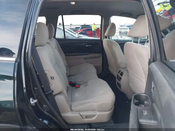 5FNYF6H13KB056438 2019 HONDA PILOT - Image 8