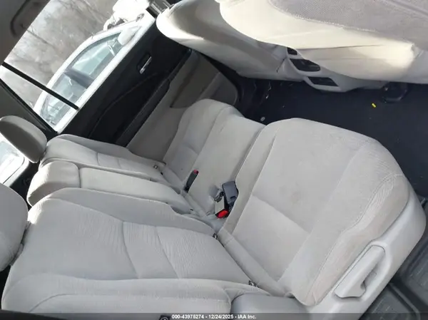 5FNYF6H14GB006381 2016 HONDA PILOT - Image 8