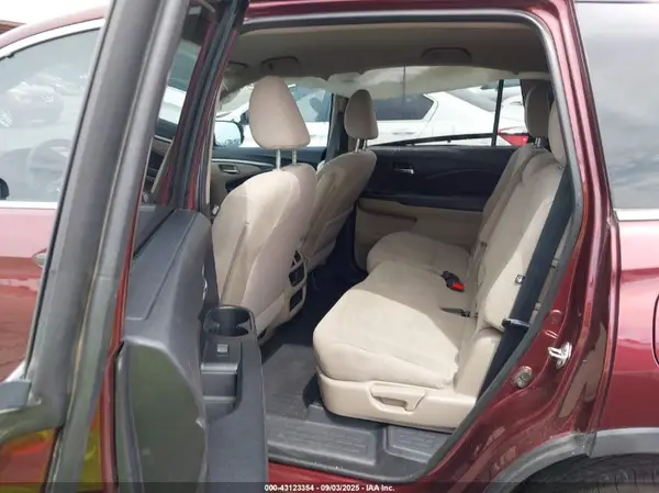 5FNYF6H14JB022250 2018 HONDA PILOT - Image 8