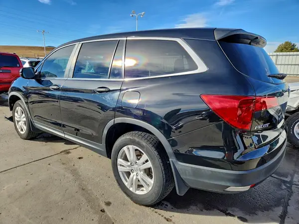 5FNYF6H14JB033734 2018 HONDA PILOT - Image 2