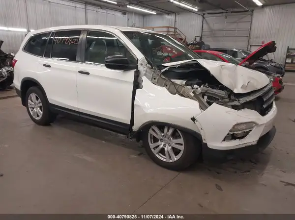 5FNYF6H14JB066491 2018 HONDA PILOT - Image 1