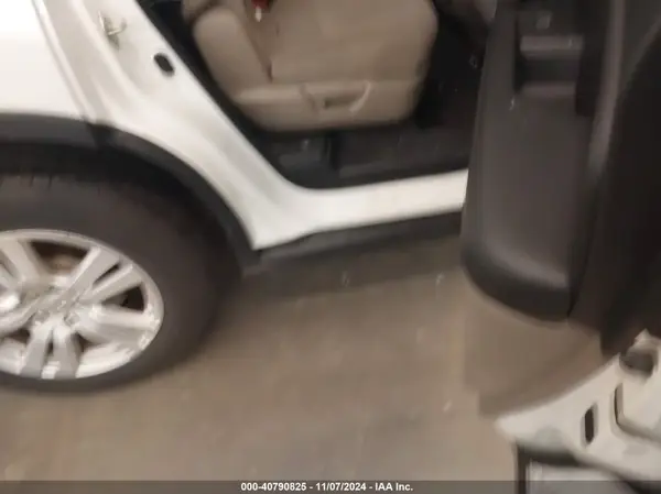 5FNYF6H14JB066491 2018 HONDA PILOT - Image 8