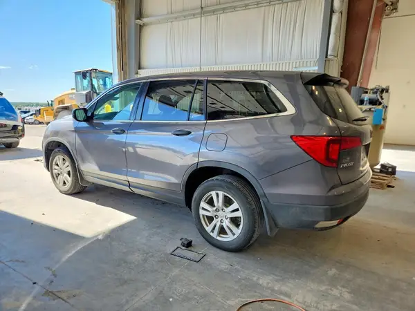 5FNYF6H15GB042855 2016 HONDA PILOT - Image 2