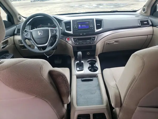 5FNYF6H15HB001627 2017 HONDA PILOT - Image 8
