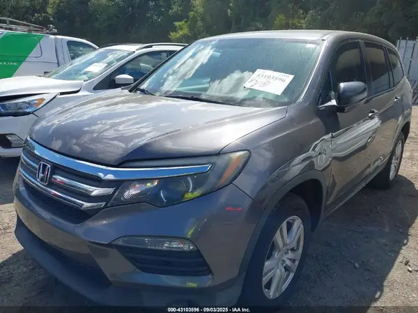 5FNYF6H15HB016838 2017 HONDA PILOT - Image 2