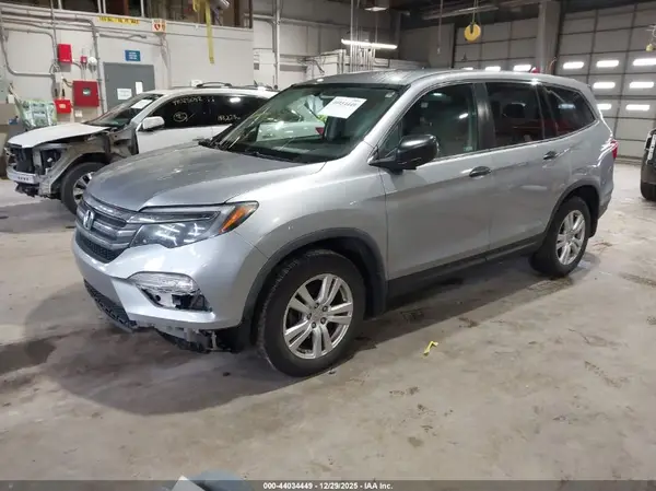 5FNYF6H15JB034603 2018 HONDA PILOT - Image 2