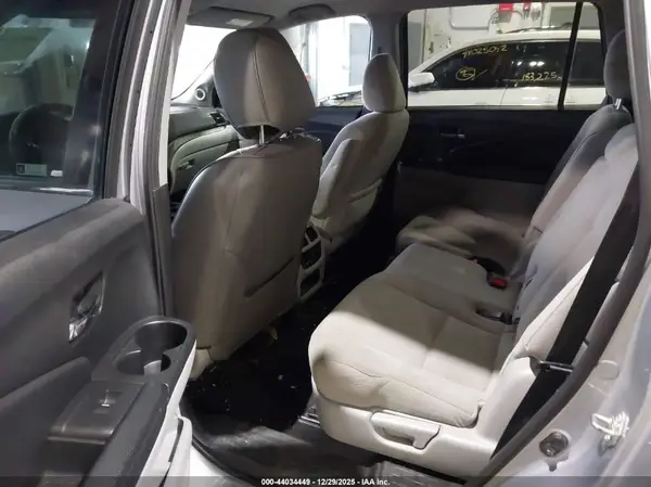 5FNYF6H15JB034603 2018 HONDA PILOT - Image 8