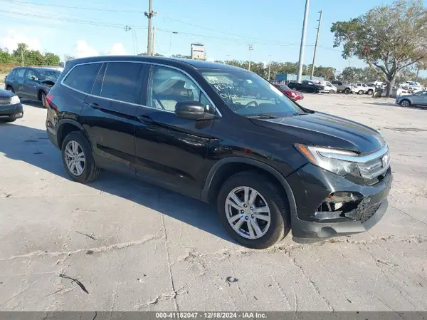 5FNYF6H15JB054172 2018 HONDA PILOT - Image 1