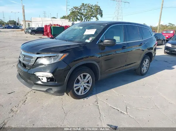 5FNYF6H15JB054172 2018 HONDA PILOT - Image 2
