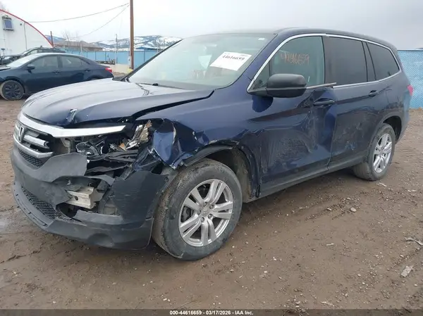 5FNYF6H15JB056830 2018 HONDA PILOT - Image 2