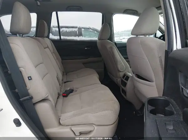 5FNYF6H15KB049636 2019 HONDA PILOT - Image 8